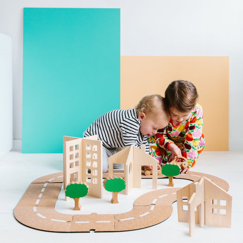 THE FRECKLED FROG - Getting About Town